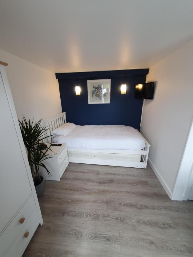 Lovely Private Studio Room With Own Kitchen And Bathroom. Set In The Popular Area Of Shiphay In Torquay And Only A Short Walk From Torbay Hospital Exteriör bild
