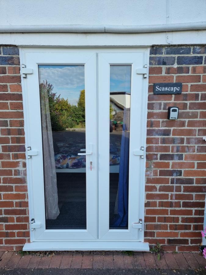 Lovely Private Studio Room With Own Kitchen And Bathroom. Set In The Popular Area Of Shiphay In Torquay And Only A Short Walk From Torbay Hospital Exteriör bild